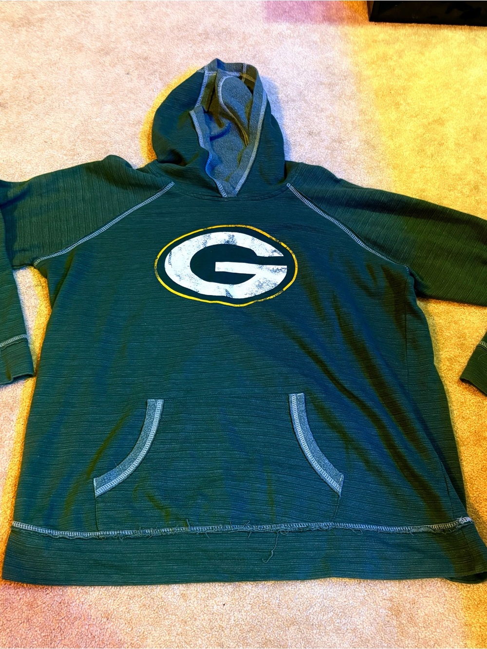 NFL Green Crewneck Hoodie with Team Emblem Grwne Bay Packers